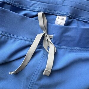 FIGS Women’s Scrub Pants